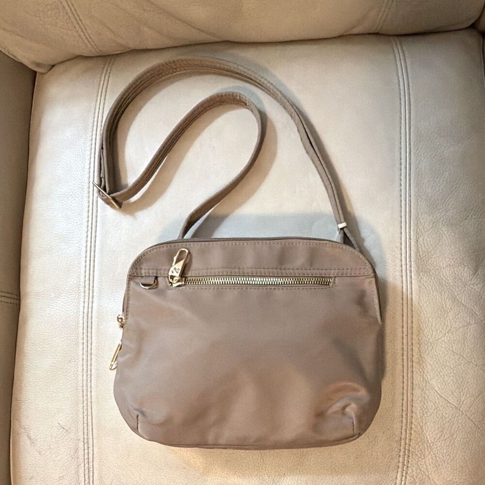 Travelon  Anti-Theft Tailored East/West Organizer Crossbody Bag  RFID Taupe - Picture 16 of 16